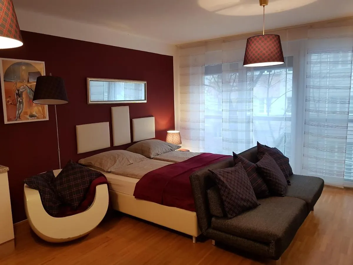 Bullsliving Kaisermuehlen Apartment Erni Next To Uno City Viena Austria