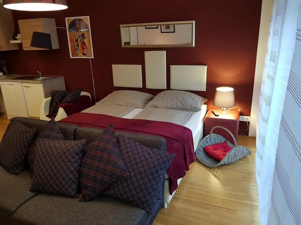 Bullsliving Kaisermuehlen Apartment Erni Next To Uno City Viena Austria